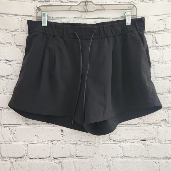 Lululemon Stroll at Sundown Short - Picture 4 of 10